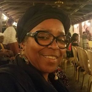 Meet your Posher, Claudette